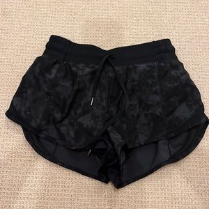 CRZ YOGA Women's Mid-Waist Workout Running Shorts Mesh Liner - 2.5"